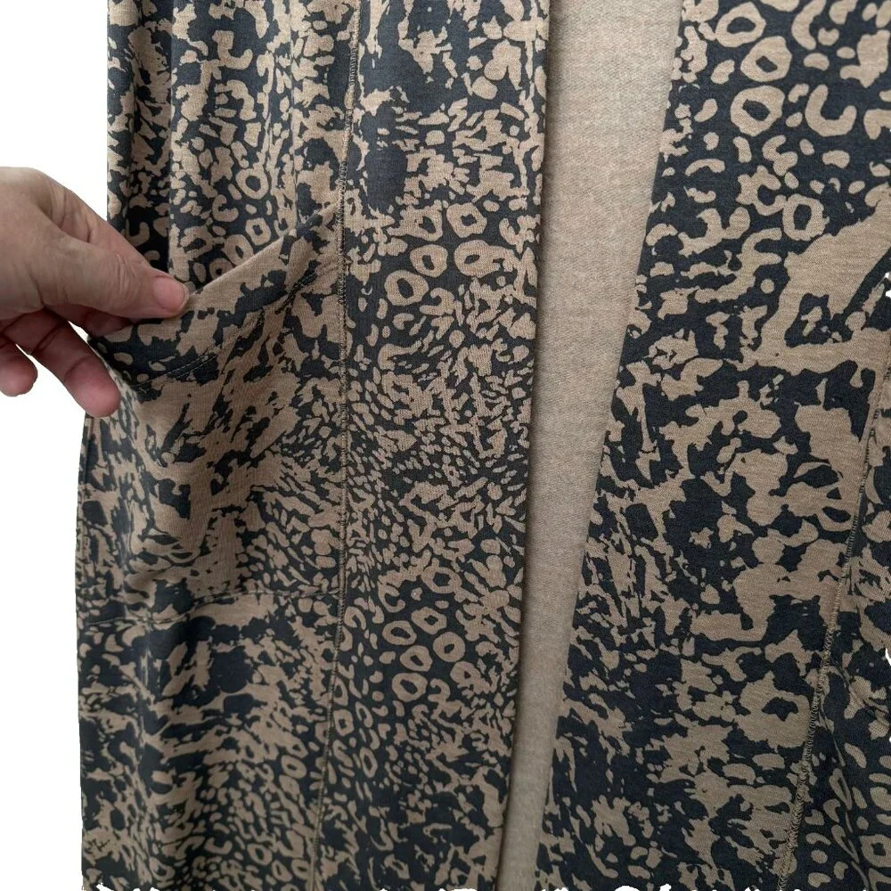 Cuddl Duds Womens Longline Animal Print Vest Size S/M Open Front Layer Lagenlook